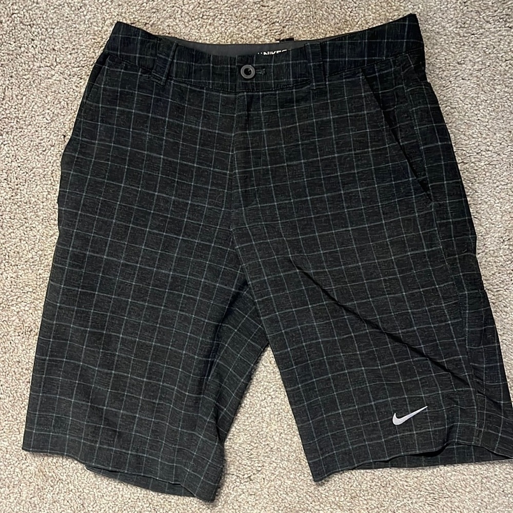 Nike golf shorts